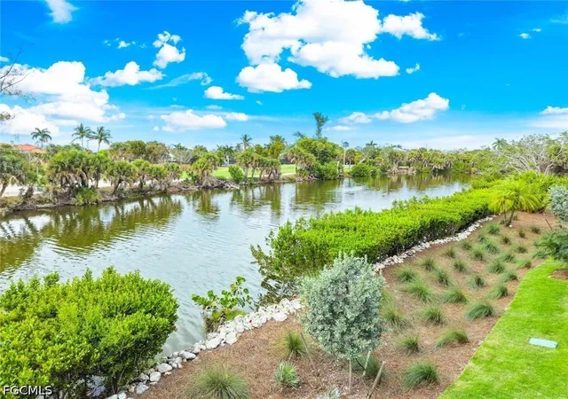 2nd image of 1340 Middle Gulf Dr, Sanibel, FL 33957