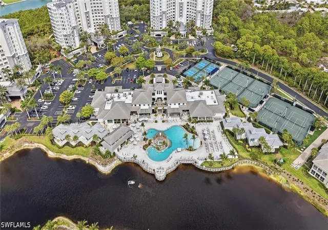Listing Photo 4 - Condo for sale in building located at 265 Indies Wy, Naples, FL 34110 - Unit #701