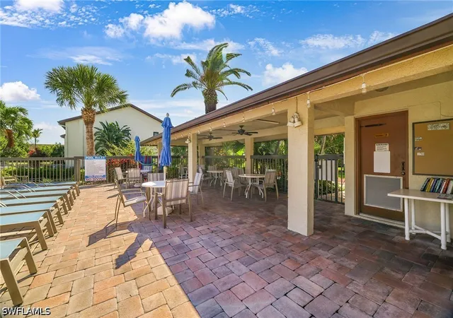 2nd image of 9270 Lake Park Dr, Fort Myers, FL 33919