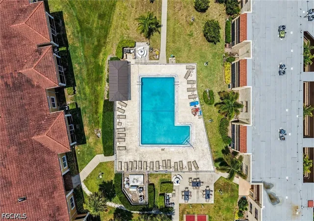 2nd image of 12501 Mcgregor Blvd #10, Fort Myers, FL 33919 | MLS# 2026018610
