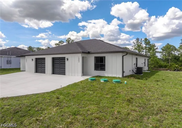 2nd image of 1001 E 12Th St, Lehigh Acres, FL 33972 | MLS# 2026018650
