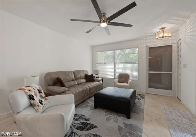Listing Photo 4 - Condo for sale in building located at 77 Emerald Woods Dr, Naples, FL 34108 - Unit #I6