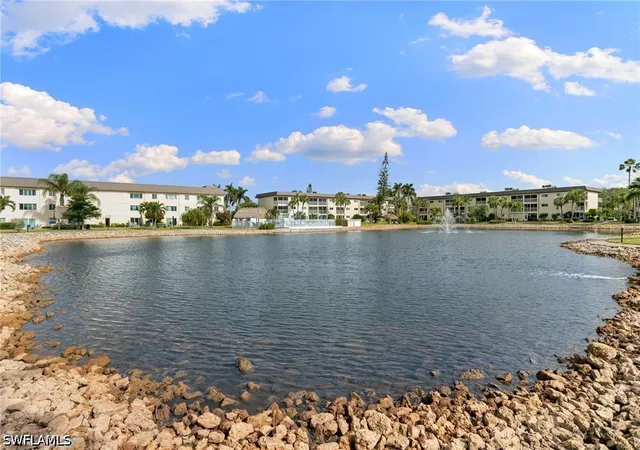 2nd image of 1024 Manatee Rd, Naples, FL 34114