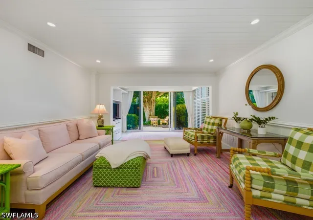 2nd image of 211 3rd Ave S #211, Naples, FL 34102 | MLS# 226016840