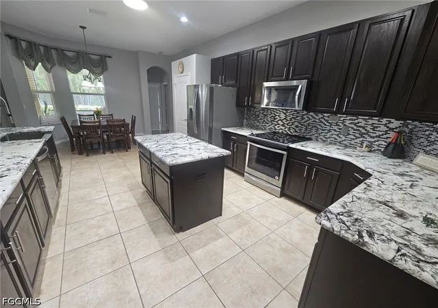 5th image of 3033 Via Rialto St, Fort Myers, FL 33905 | MLS# 2026018829