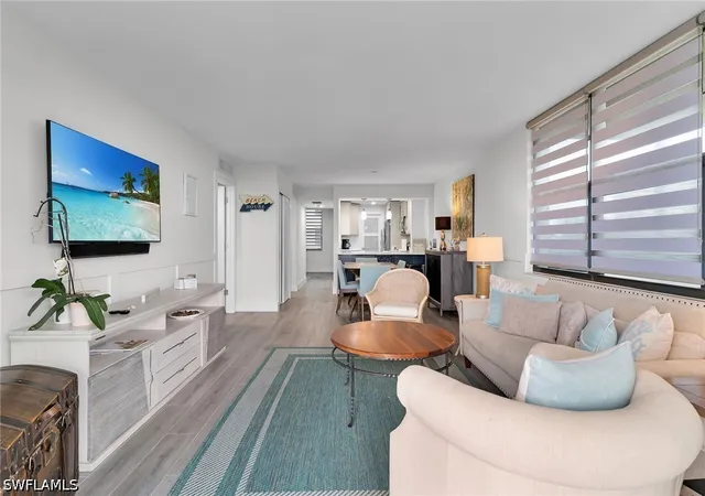 4th image of 591 Seaview Ct, Marco Island, FL 34145