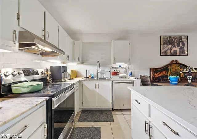 Homes for sale in Naples, FL | 4300 Gulfstream Dr #1C, Naples, FL 34112 | MLS# 226016859
