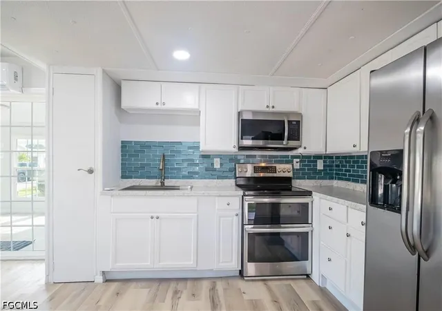 Photo 3 of Manufactured home for sale at 19 Garden Dr, Fort Myers, FL 33908 | MLS# 2026018921 | Listing updated on 2026-07-18