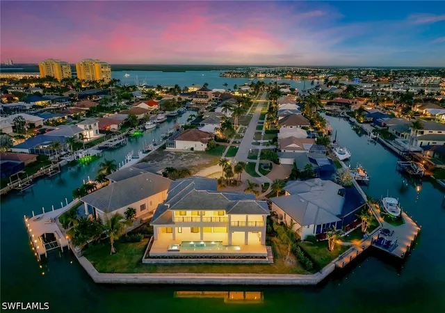 Photo 2 of Sale Pending at 810 Elm Ct, Marco Island, FL 34145 | MLS# 226017053 | Listing updated on 2026-07-17
