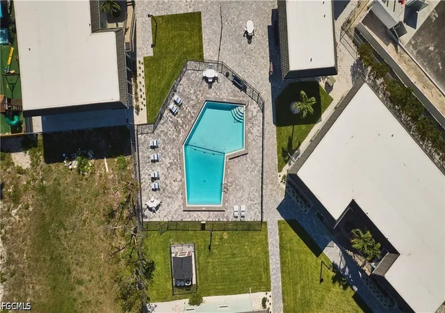 Homes for sale in Fort Myers Beach, FL | 3045 Estero Boulevard, Fort Myers Beach, FL 33931 | Houzeo