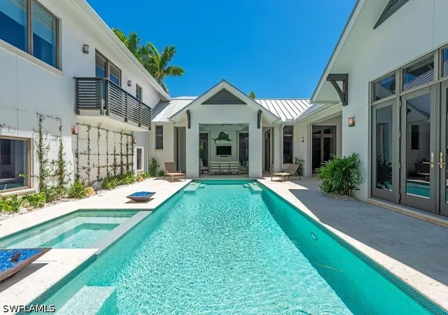 25th image of 545 13th Ave S, Naples, FL 34102 | MLS# 226017050