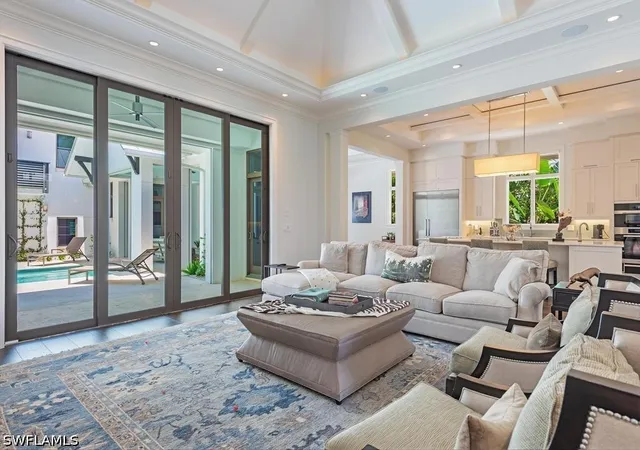4th image of 545 13Th Ave S, Naples, FL 34102 | MLS# 226017050