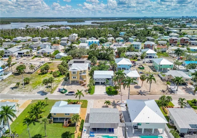 Homes for sale in Fort Myers Beach, FL | 170 Pearl St, Fort Myers Beach, FL 33931 | MLS# 2026019007