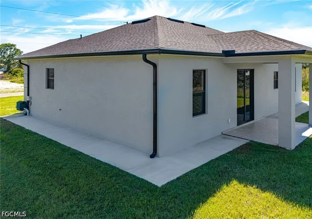 Photo 3 of Single family home for sale at 2700 41st Street W, Lehigh Acres, FL 33971 | MLS# 2026019094 | Listing updated on 2026-09-29