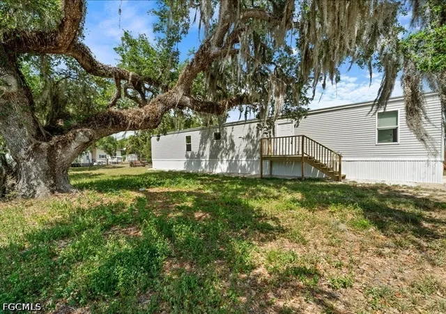 2nd image of 1038 Canopy Ln, Moore Haven, FL 33471 | MLS# 2026019160