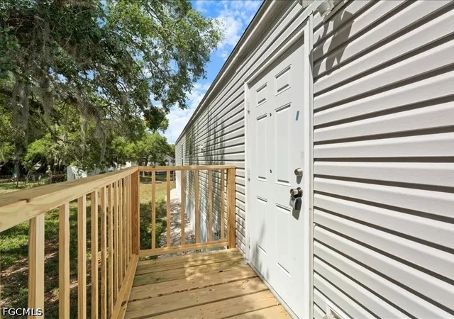 4th image of 1038 Canopy Ln, Moore Haven, FL 33471 | MLS# 2026019160