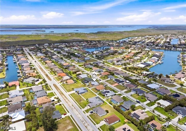 Photo 4 of Single family home for sale at 2658 SW 32nd Street, Cape Coral, FL 33914 | MLS# 2026019166 | Listing updated on 2026-09-01