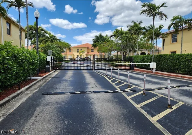 2nd image of 4293 Bellasol Cir, Fort Myers, FL 33916