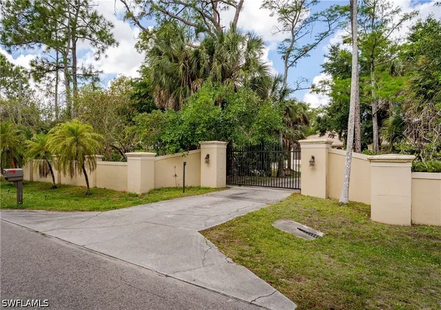 2nd image of 1781 21st St Sw, Naples, FL 34117 | MLS# 226017226