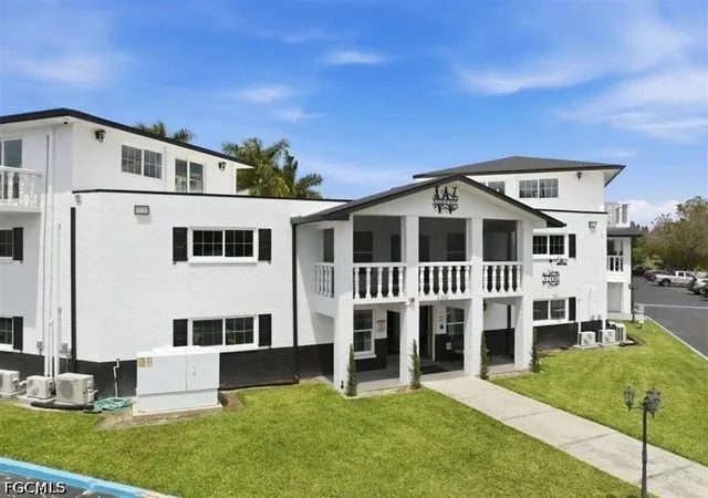 Homes for sale in Fort Myers, FL | 3704 Broadway #217, Fort Myers, FL 33901 | MLS# 2026019309