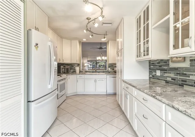 Listing Photo 5 - Condo for sale in building located at 15452 Admiralty Cir, North Fort Myers, FL 33917 - Unit #9