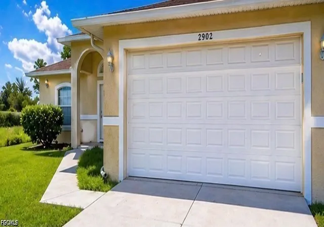 4th image of 2902 Colin Ave S, Lehigh Acres, FL 33976 | MLS# 2026019332