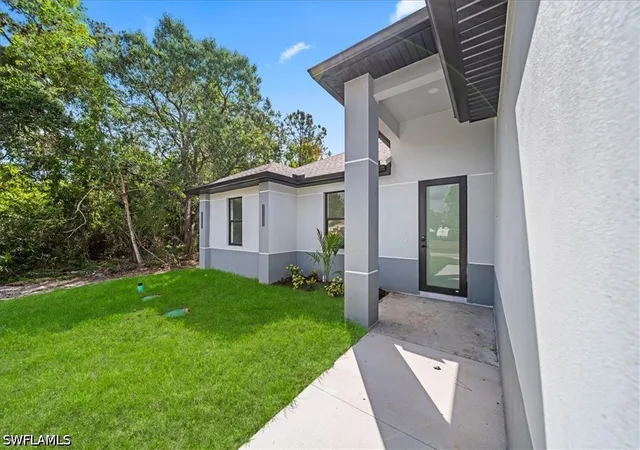 5th image of 373 Selkirk Ave, Lehigh Acres, FL 33974 | MLS# 226016834