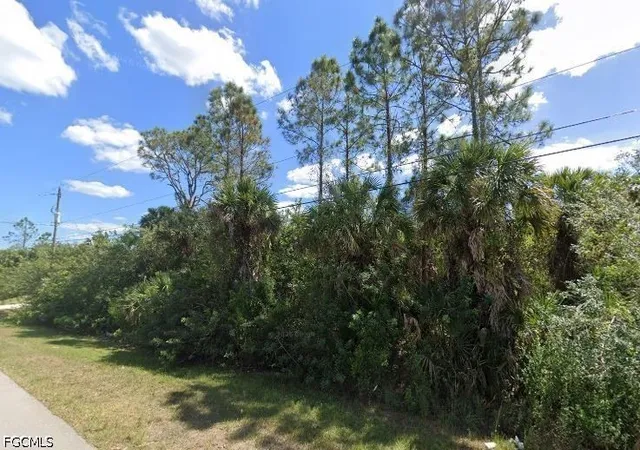 Homes for sale in Naples, FL | 2470 24th Ave Ne, Naples, FL 34120 | MLS# 2026019357