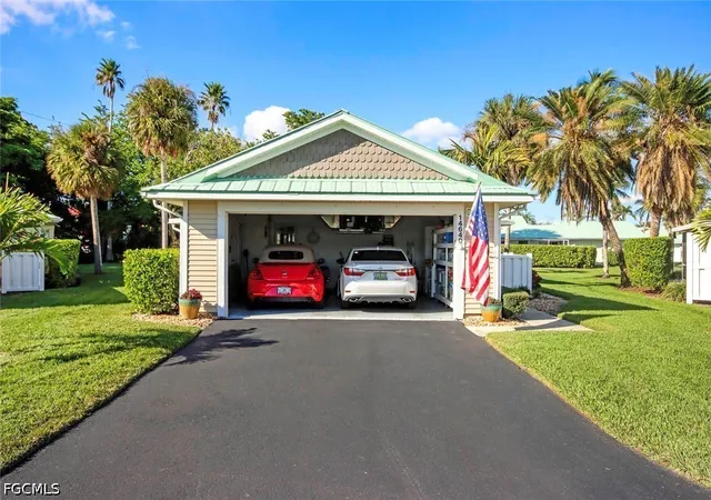 Photo 29 of Single family home for sale at 14640 Sagamore Ct, Fort Myers, FL 33908 | MLS# 2026019365 | Listing updated on 2026-10-06