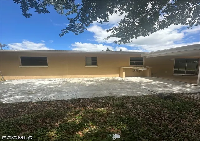 Photo 4 of Single family home for sale at 904 Leeland Hights Blvd, Lehigh Acres, FL 33936 | MLS# 2026019369 | Listing updated on 2026-07-29