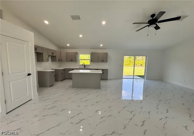 5th image of 728 Ledge St, Lehigh Acres, FL 33972 | MLS# 2026019373