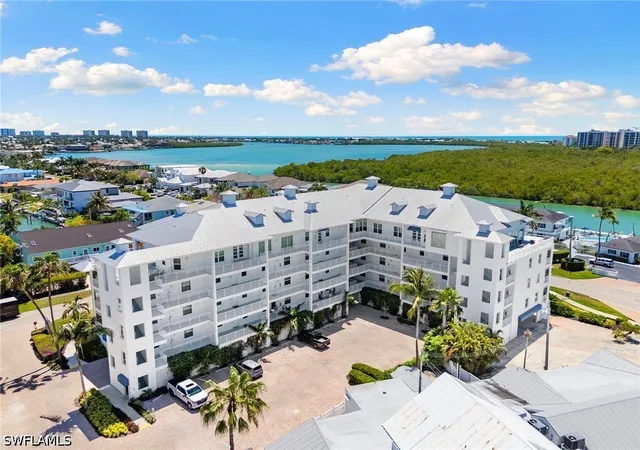 29th image of 140 Palm St #413, Marco Island, FL 34145 | MLS# 226017246
