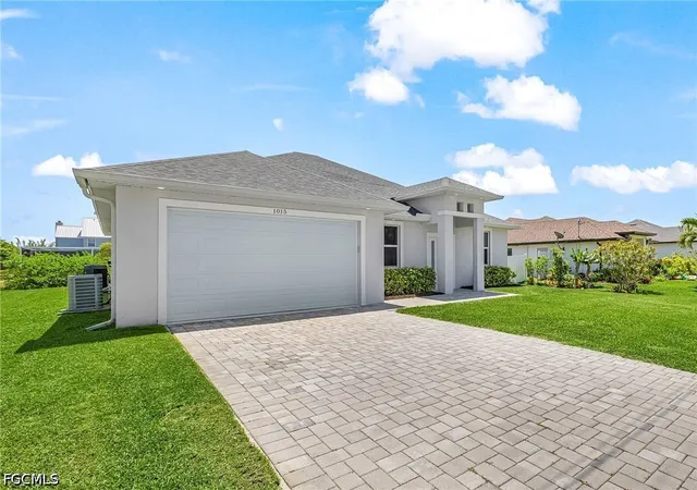 2nd image of 1015 Sw 15th Pl, Cape Coral, FL 33991 | MLS# 2026019422