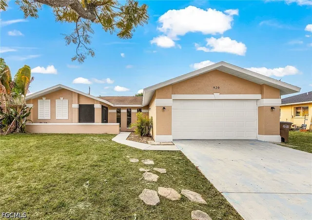 Photo 2 of Single family home for sale at 920 Se 21st Street, Cape Coral, FL 33990 | MLS# 2026019462 | Listing updated on 2026-06-17