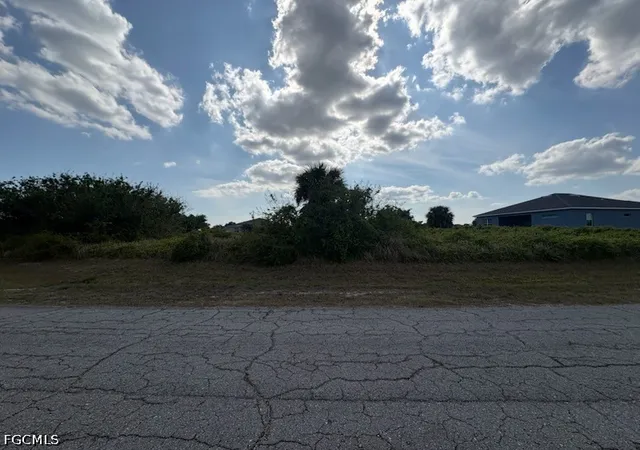 2nd image of 7031 Calder Cir, Labelle, FL 33935 | MLS# 2026019518