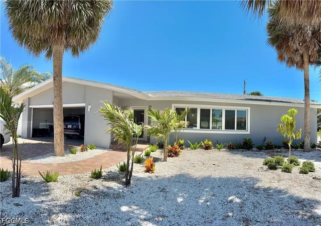 5th image of 310 Madison Ct, Fort Myers Beach, FL 33931 | MLS# 2026019536