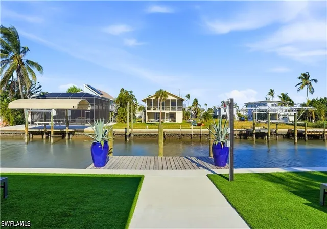 2nd image of 239 Curlew St, Fort Myers Beach, FL 33931 | MLS# 226017448