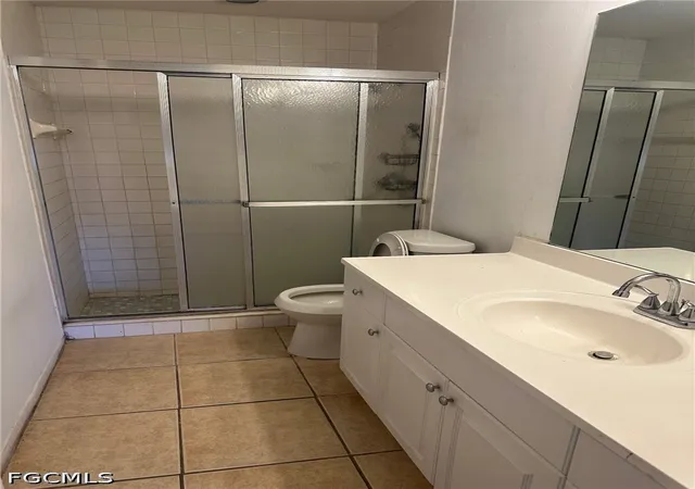 Photo 4 of Single family home for sale at 1404 SE 34th Terrace, Cape Coral, FL 33904 | MLS# 2026019592 | Listing updated on 2026-07-01