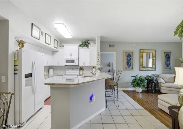 Listing Photo 4 - Condo for sale in building located at 15605 Ocean Walk Cir, Fort Myers, FL 33908 - Unit #113