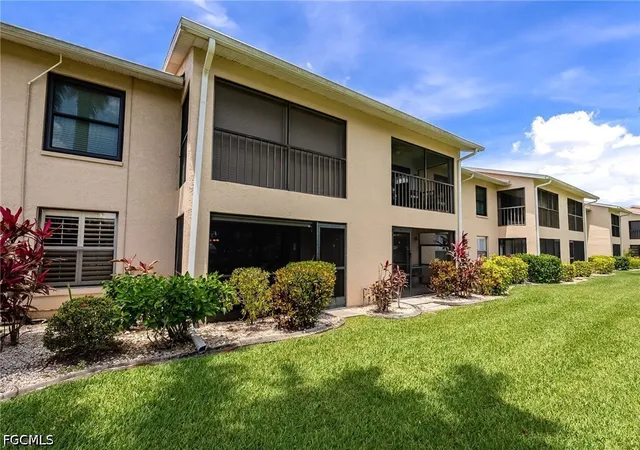 4th image of 15350 Moonraker Ct, North Fort Myers, FL 33917