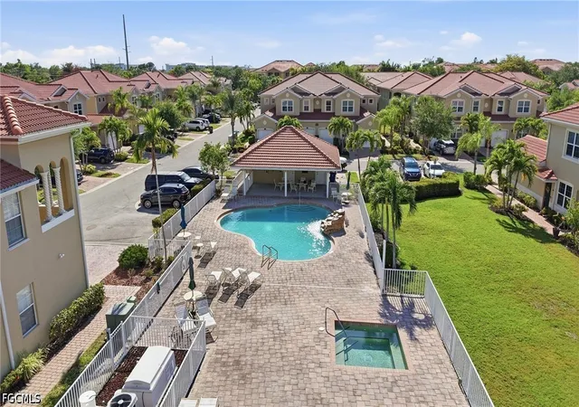 2nd image of 8515 Oakshade Cir, Fort Myers, FL 33919