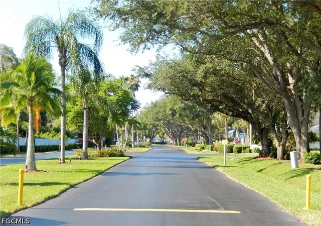 Photo 3 of Sale Pending at 4681 Lakeside Clb Blvd #4, Fort Myers, FL 33905 | MLS# 2026019696 | Listing updated on 2026-08-31