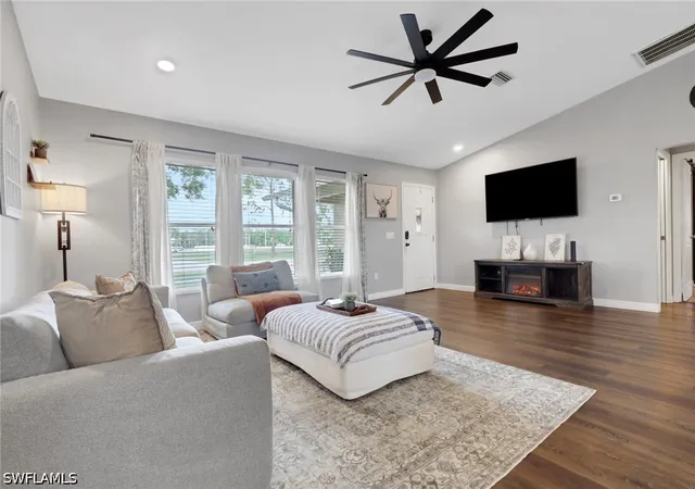Photo 4 of Single family home for sale at 3300 Valencia Dr, Naples, FL 34120 | MLS# 226017739 | Listing updated on 2026-10-06