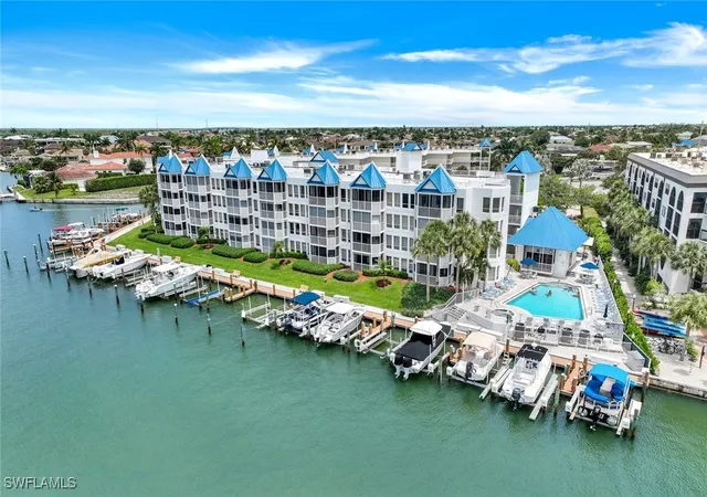 Homes for sale in Marco Island, FL | 991 N Barfield Drive, Marco Island, FL 34145 | Houzeo