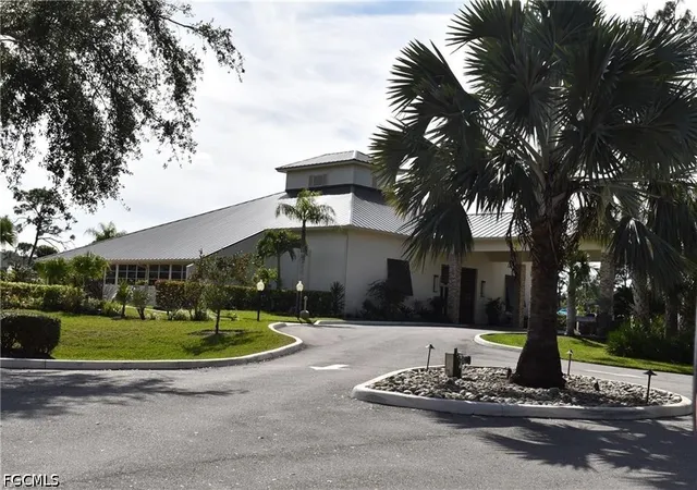 Listing Photo 2 - Condo for sale in building located at 4140 Gunnison Ct, Estero, FL 33928 - Unit #622