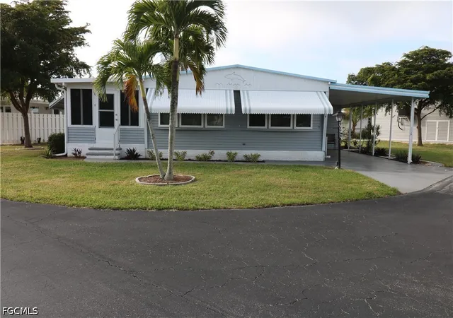 Photo 2 of Manufactured home for sale at 116 Coachlight Dr, Fort Myers, FL 33908 | MLS# 2026019847 | Listing updated on 2026-06-27