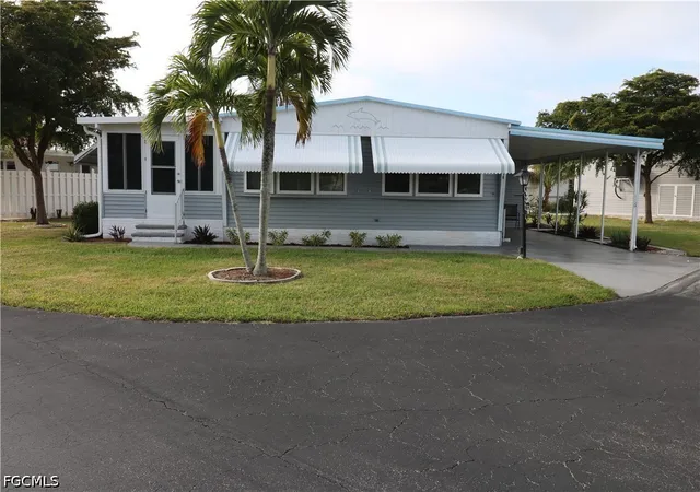 Photo 3 of Manufactured home for sale at 116 Coachlight Dr, Fort Myers, FL 33908 | MLS# 2026019847 | Listing updated on 2026-06-27