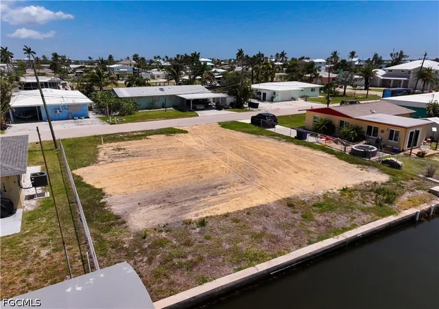 3rd image of 2652 Bridgeview St, Matlacha, FL 33993 | MLS# 2026019888