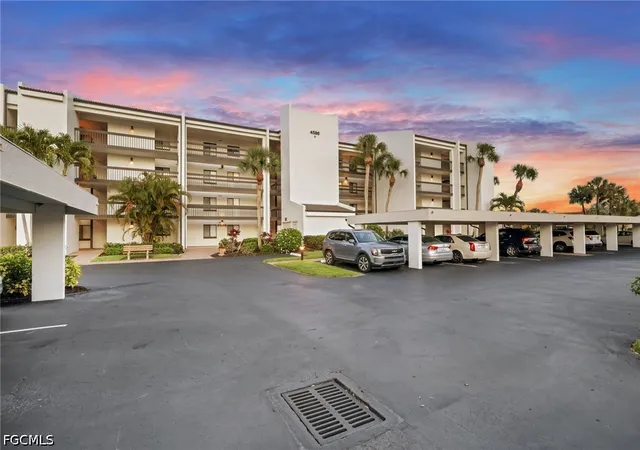 2nd image of 4586 Trawler Ct, Fort Myers, FL 33919