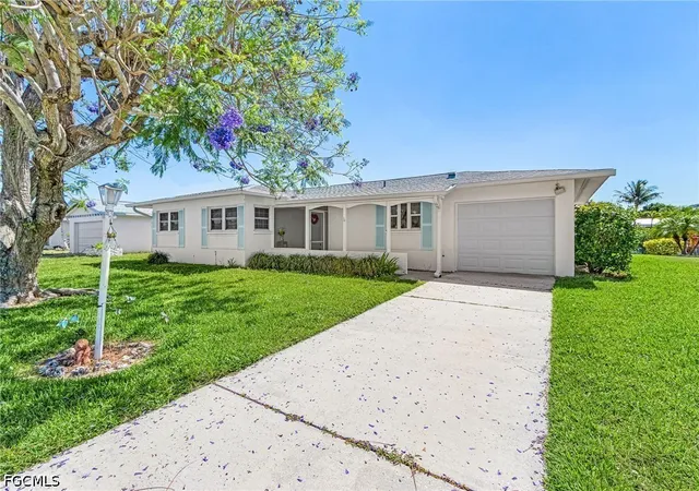 Photo 3 of Sale Pending at 3021 Se 16th Place, Cape Coral, FL 33904 | MLS# 2026019940 | Listing updated on 2026-10-02